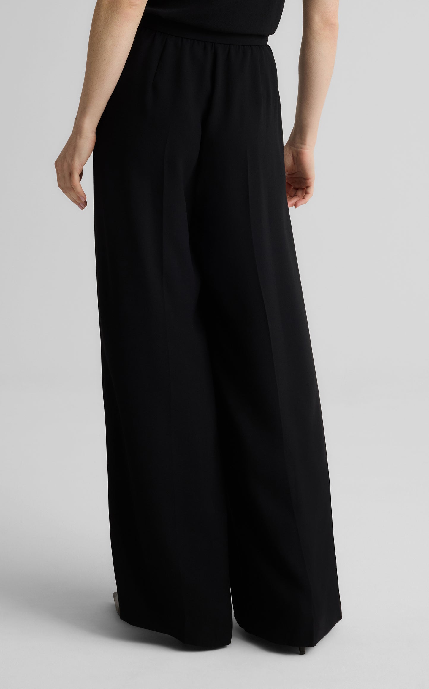 Tabitha Pant in Satin Back Crepe