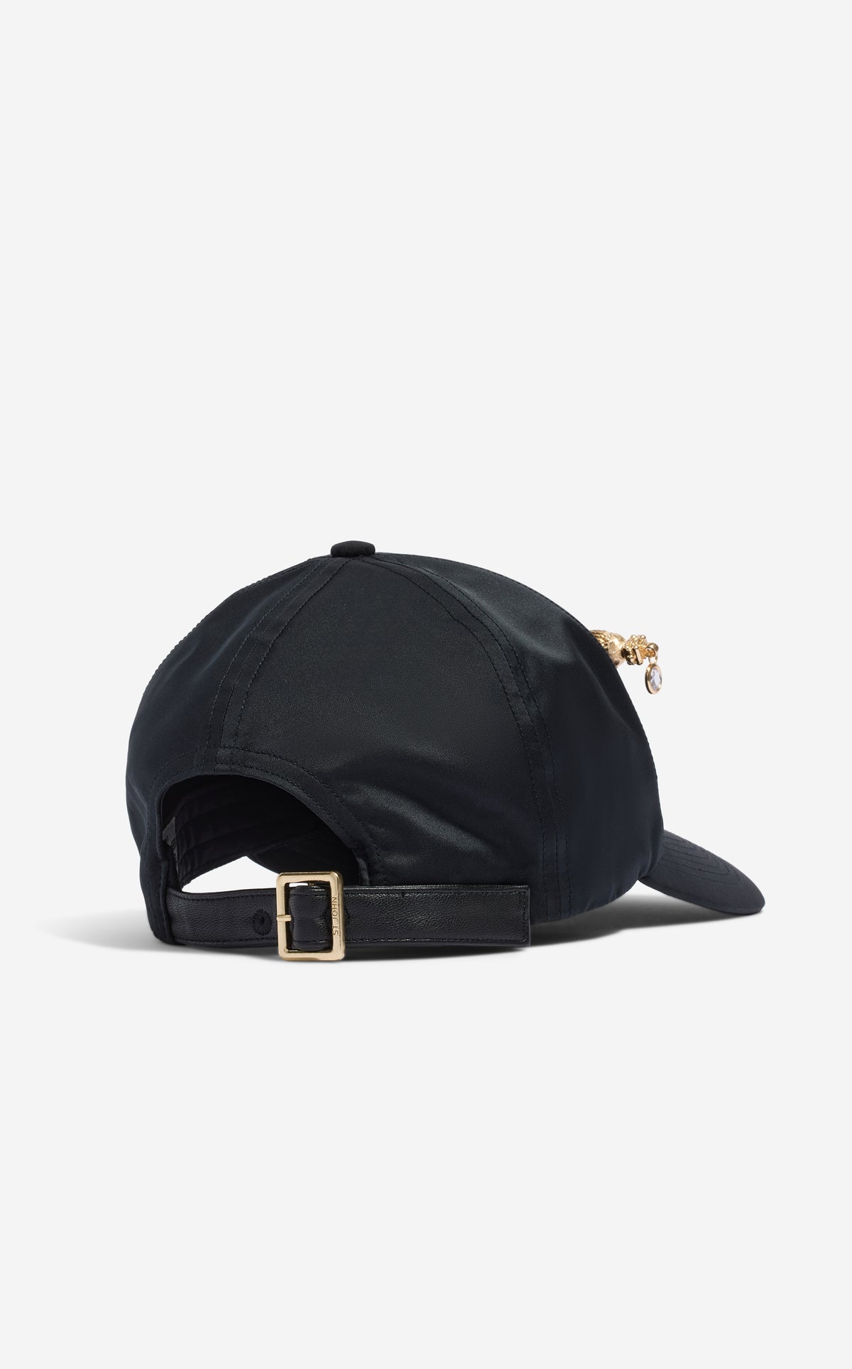 Hat in Duchesse Satin