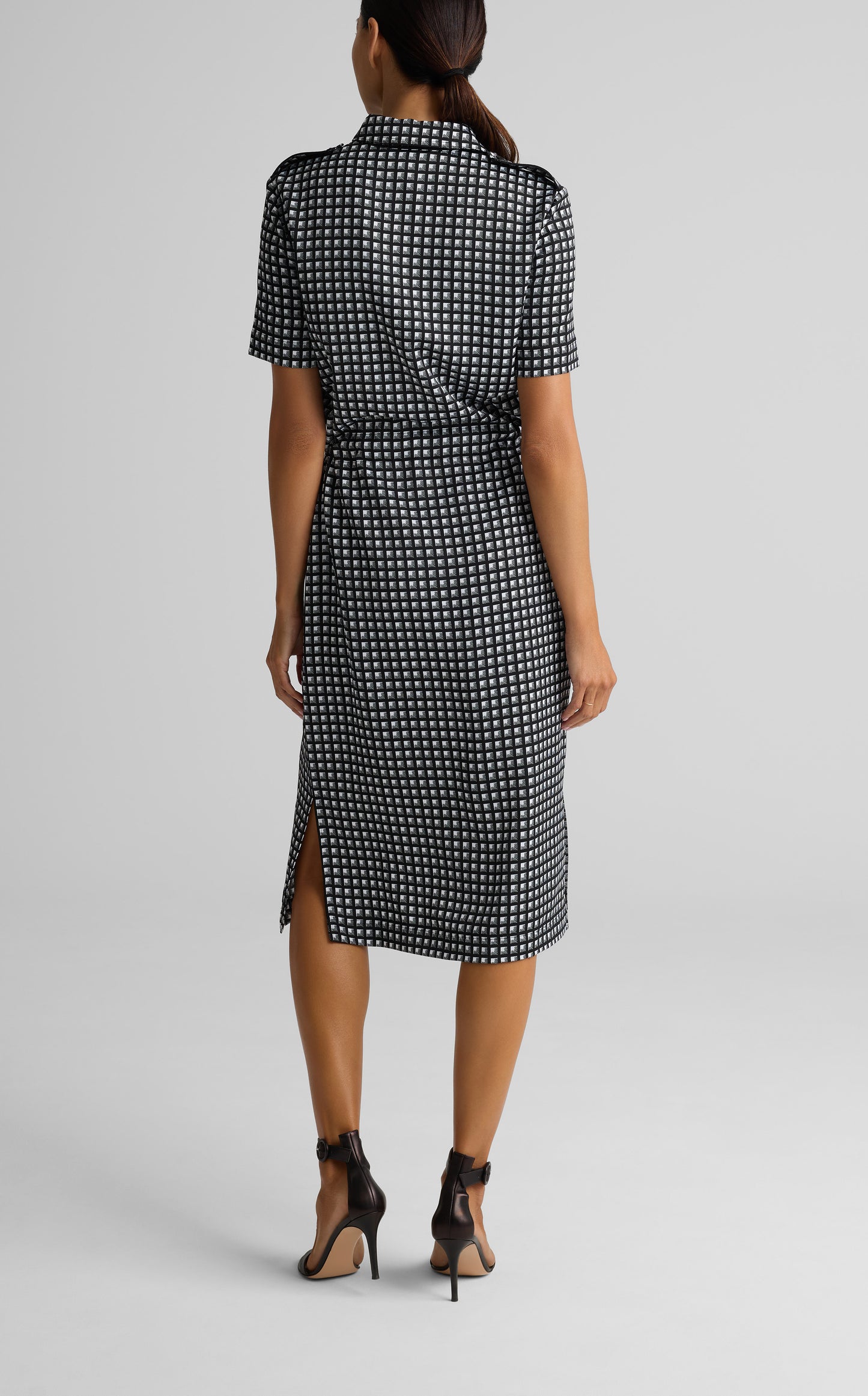 Grid Print Short Sleeve Pocket Dress