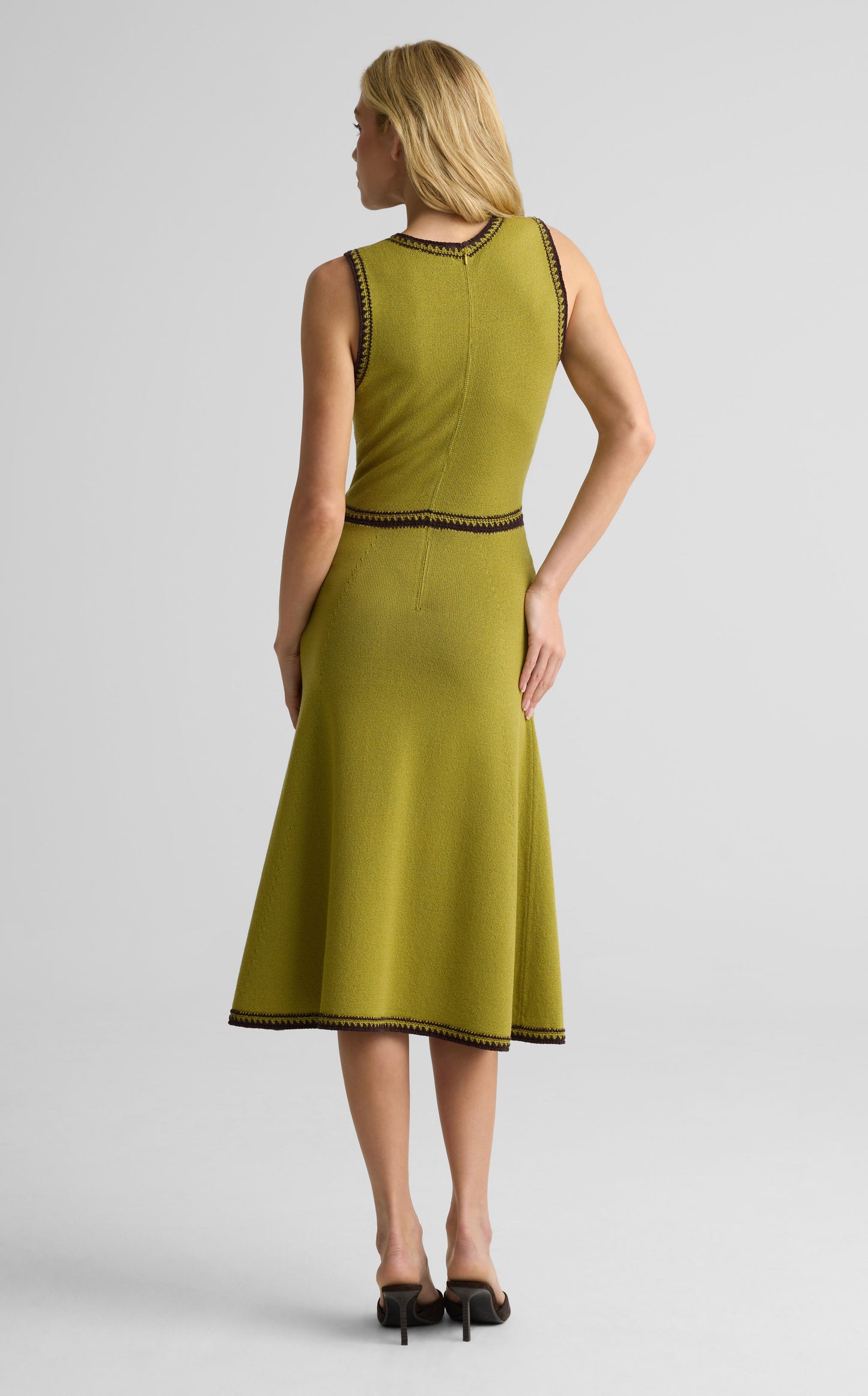 Sleeveless Dress In Legacy Crepe Knit