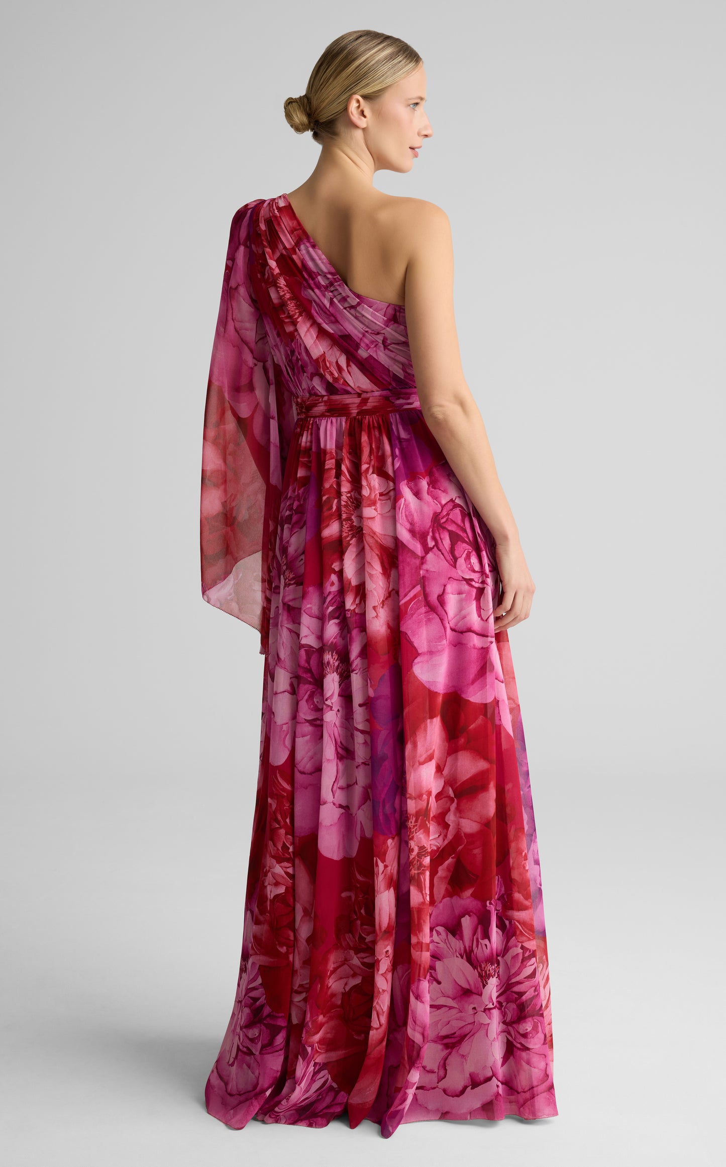 Paloma Gown In Le Jardin Print Georgette