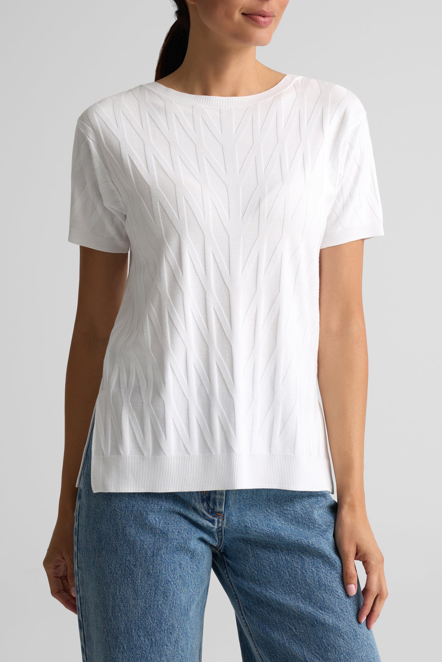 Raised Stretch Knit Short Sleeve Top