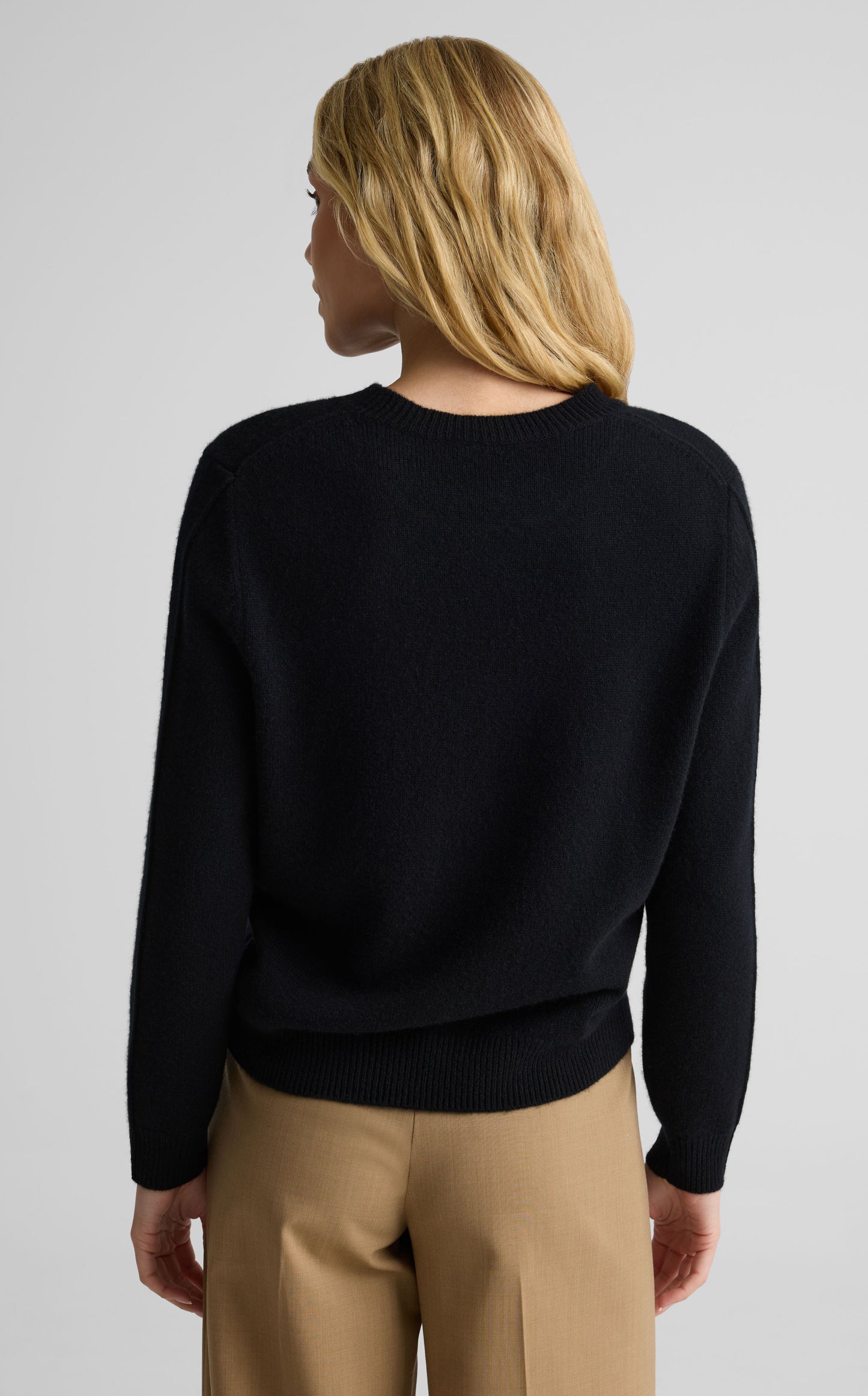Sweater In Classic Cashmere