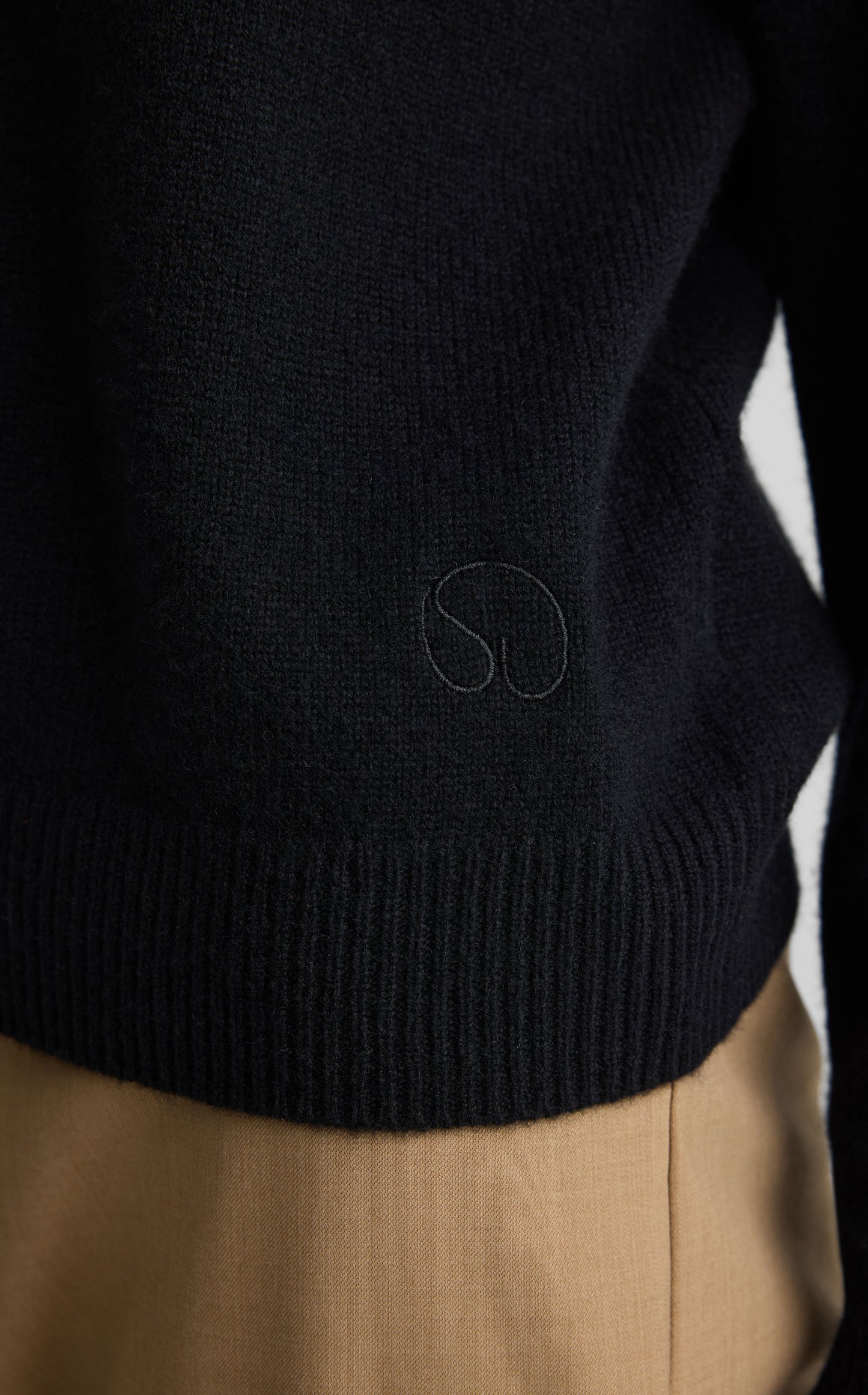 Sweater In Classic Cashmere