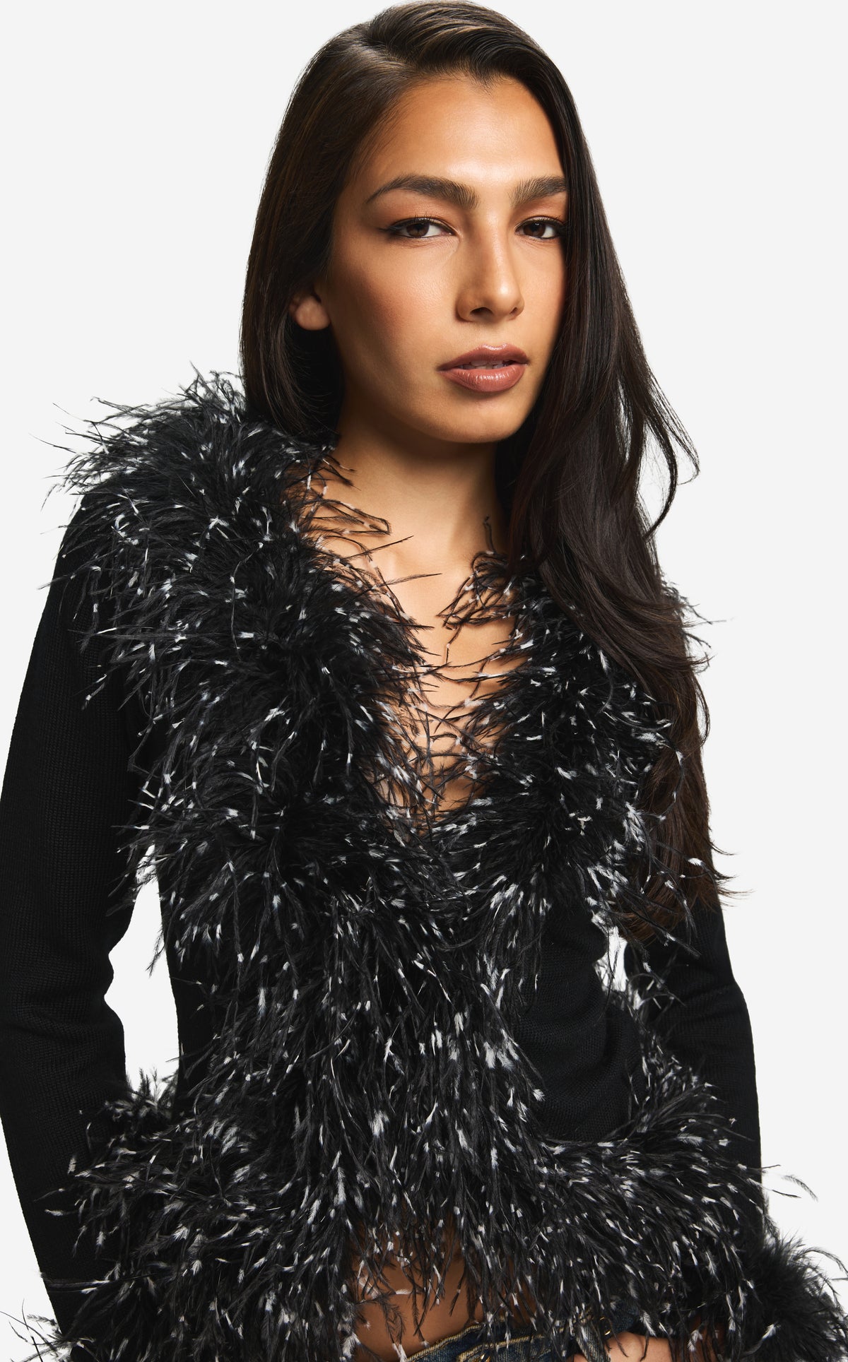 Cardigan in Merino Knit with Feathers