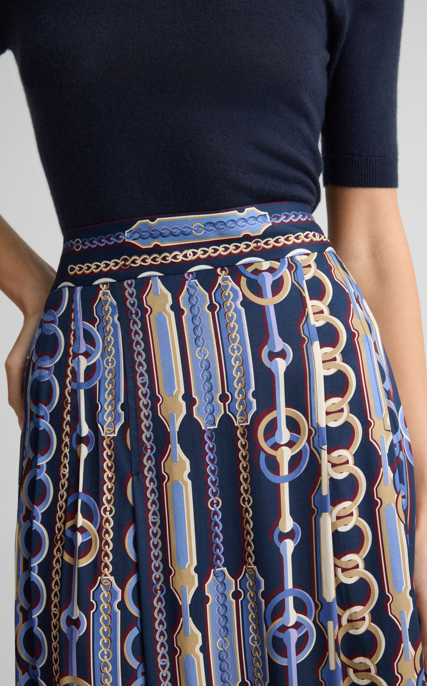 Skirt In Heritage Chain + Bridle Print