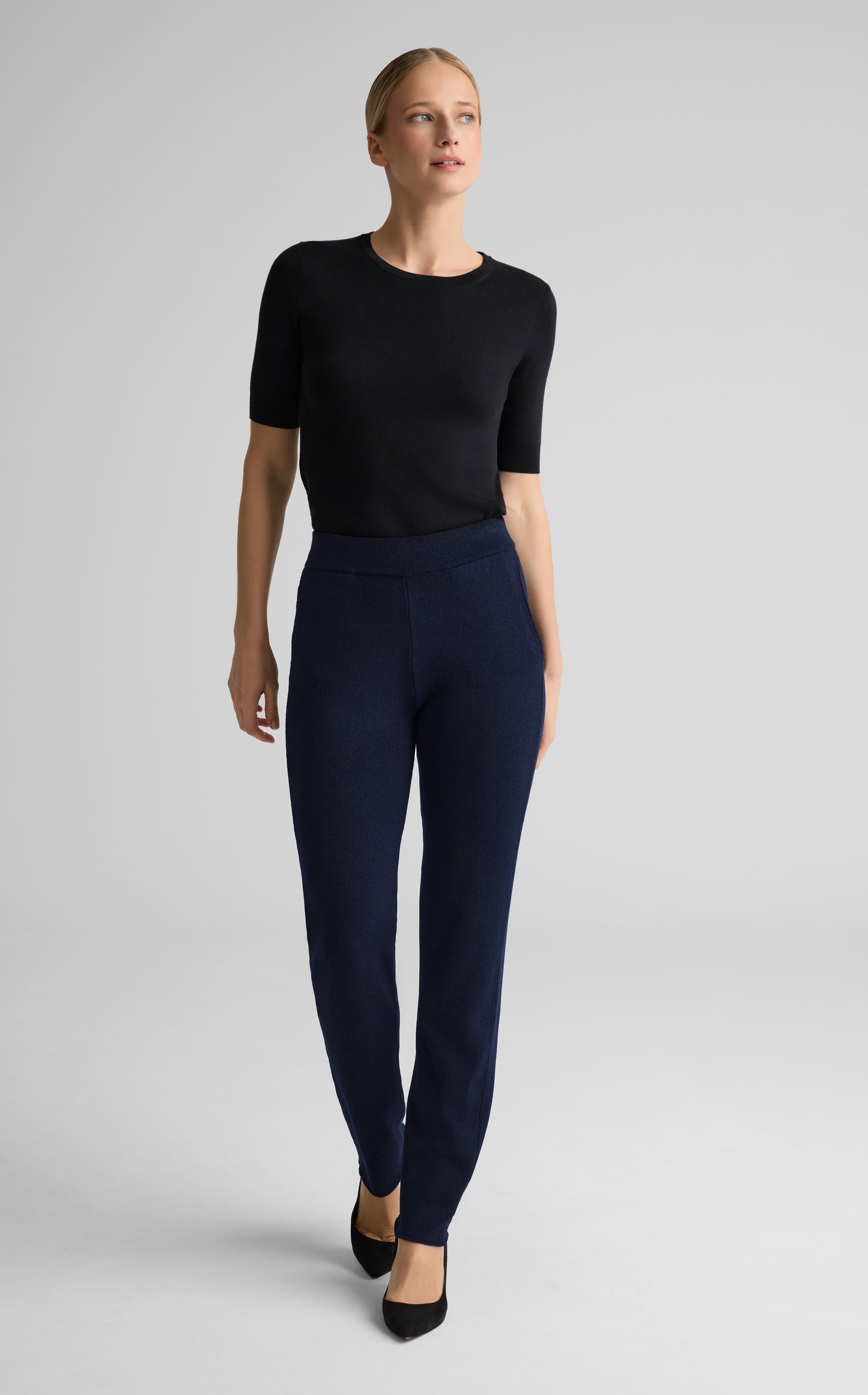 Isabel Pant in Legacy Crepe Knit