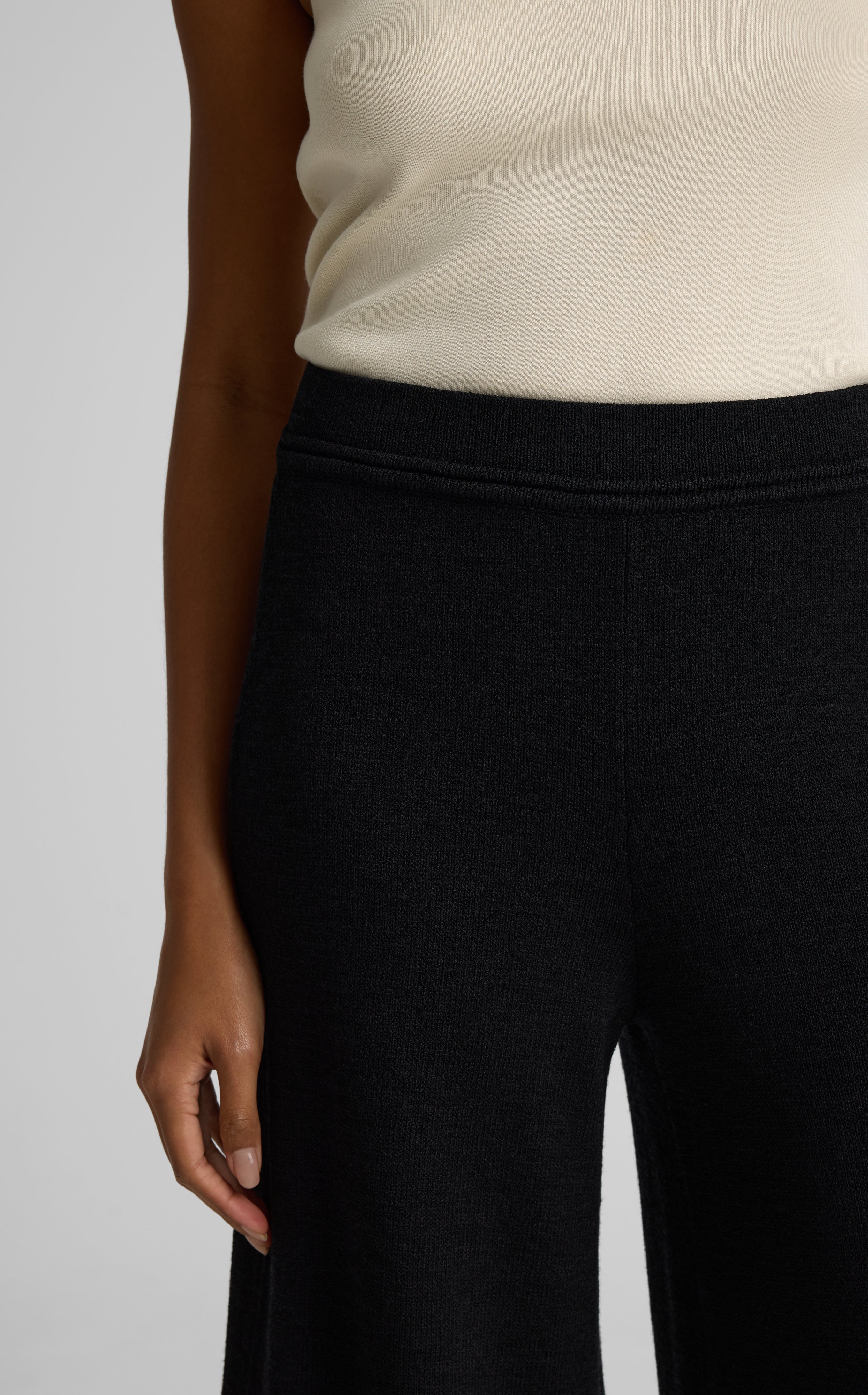 Romy Pant In Legacy Crepe Knit | St. John Knits