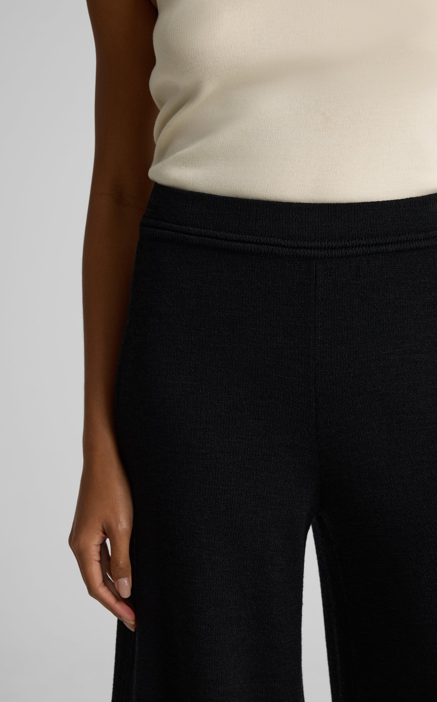Romy Pant In Legacy Crepe Knit