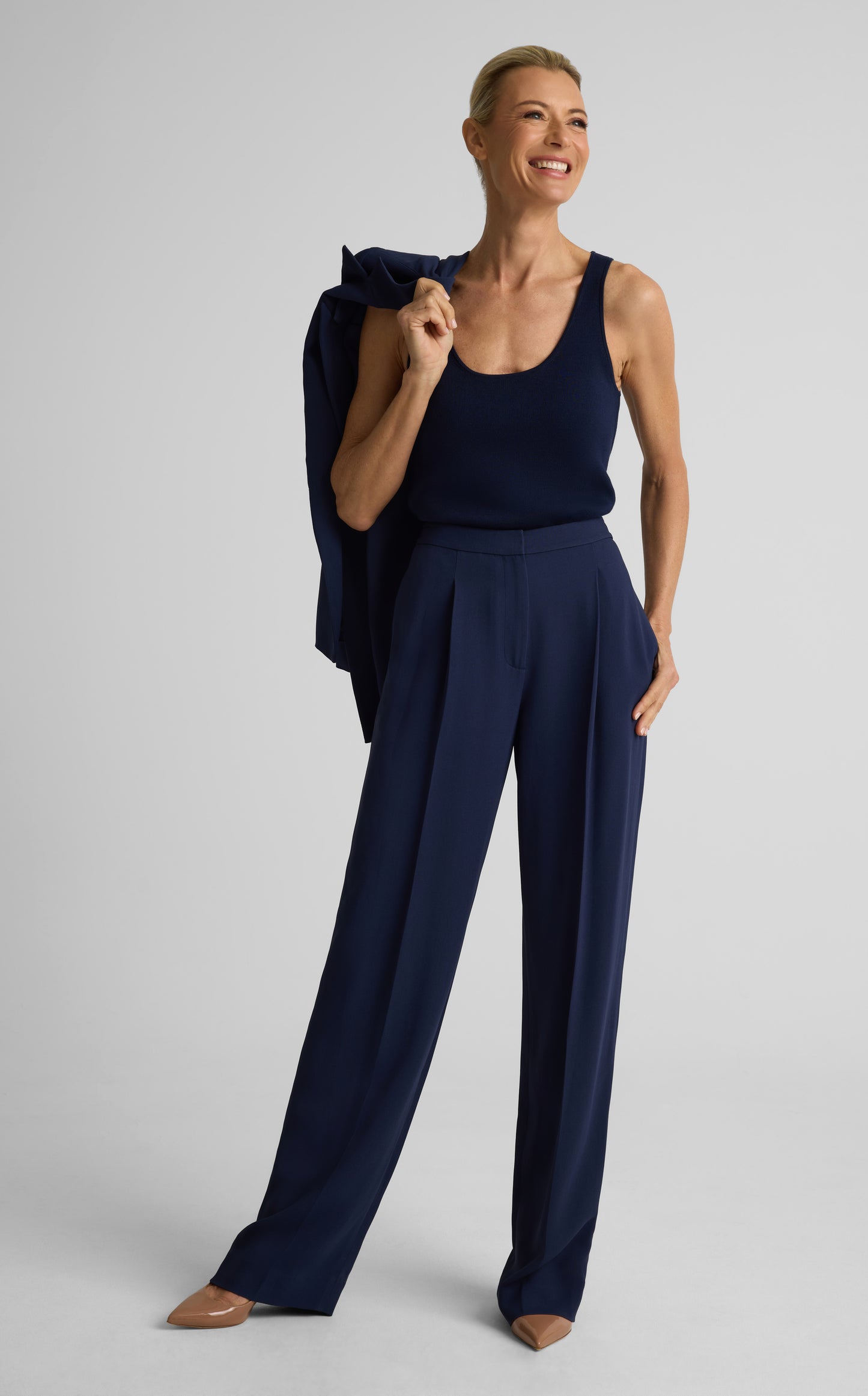 Lydia Pant In Lightweight Stretch Cady
