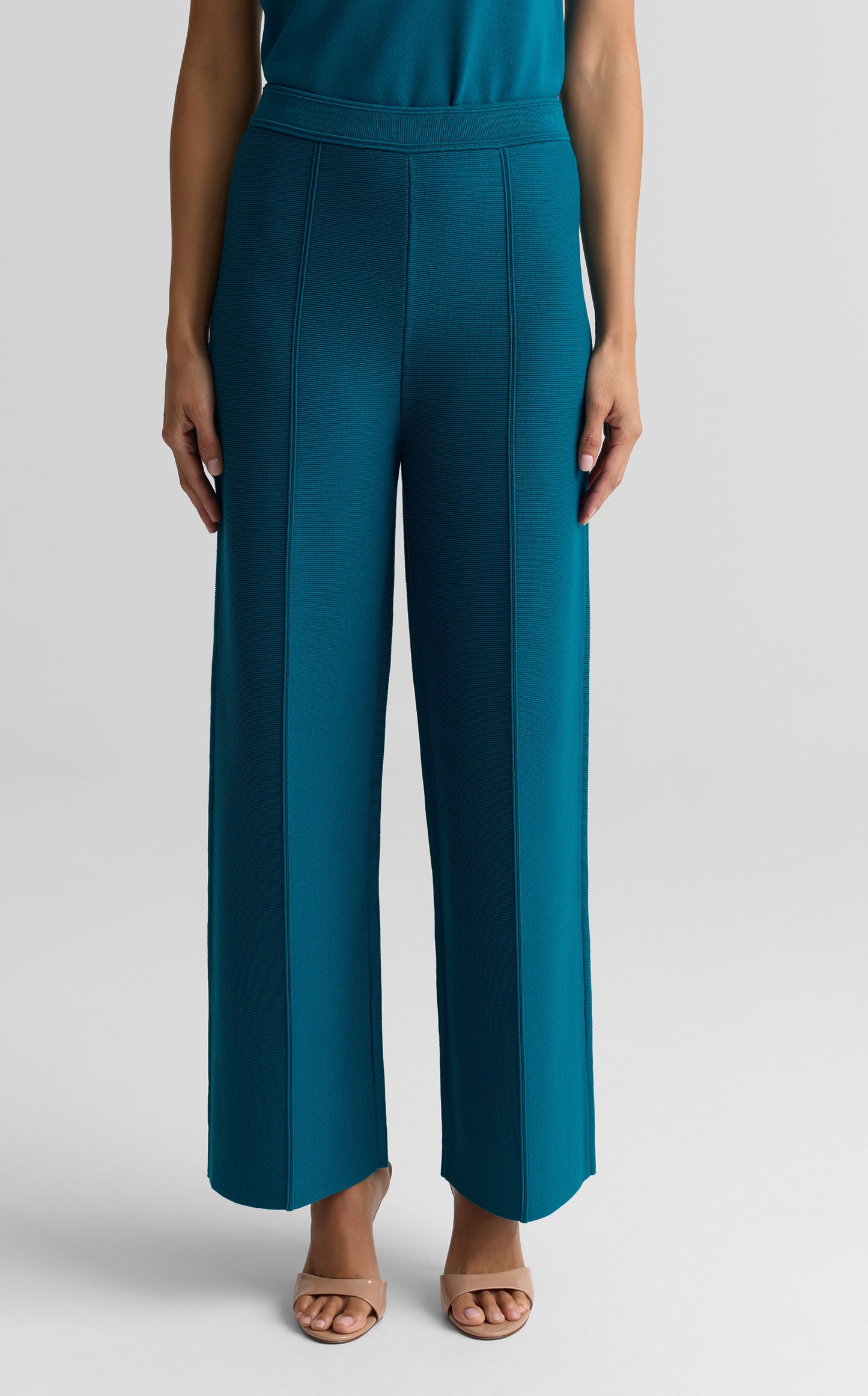 Cropped Wide Leg Pant