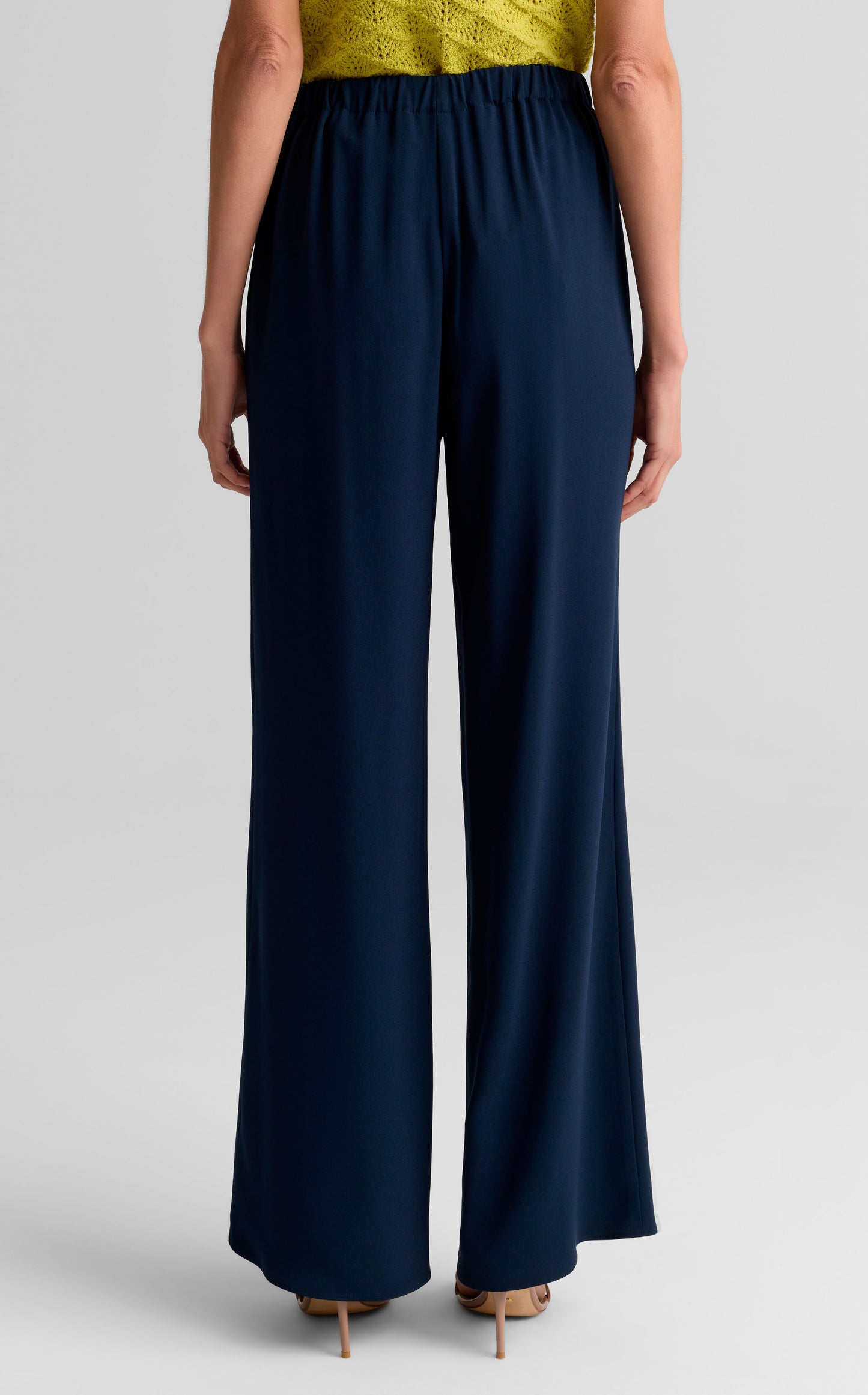 Patch Pocket Wide Leg Pant