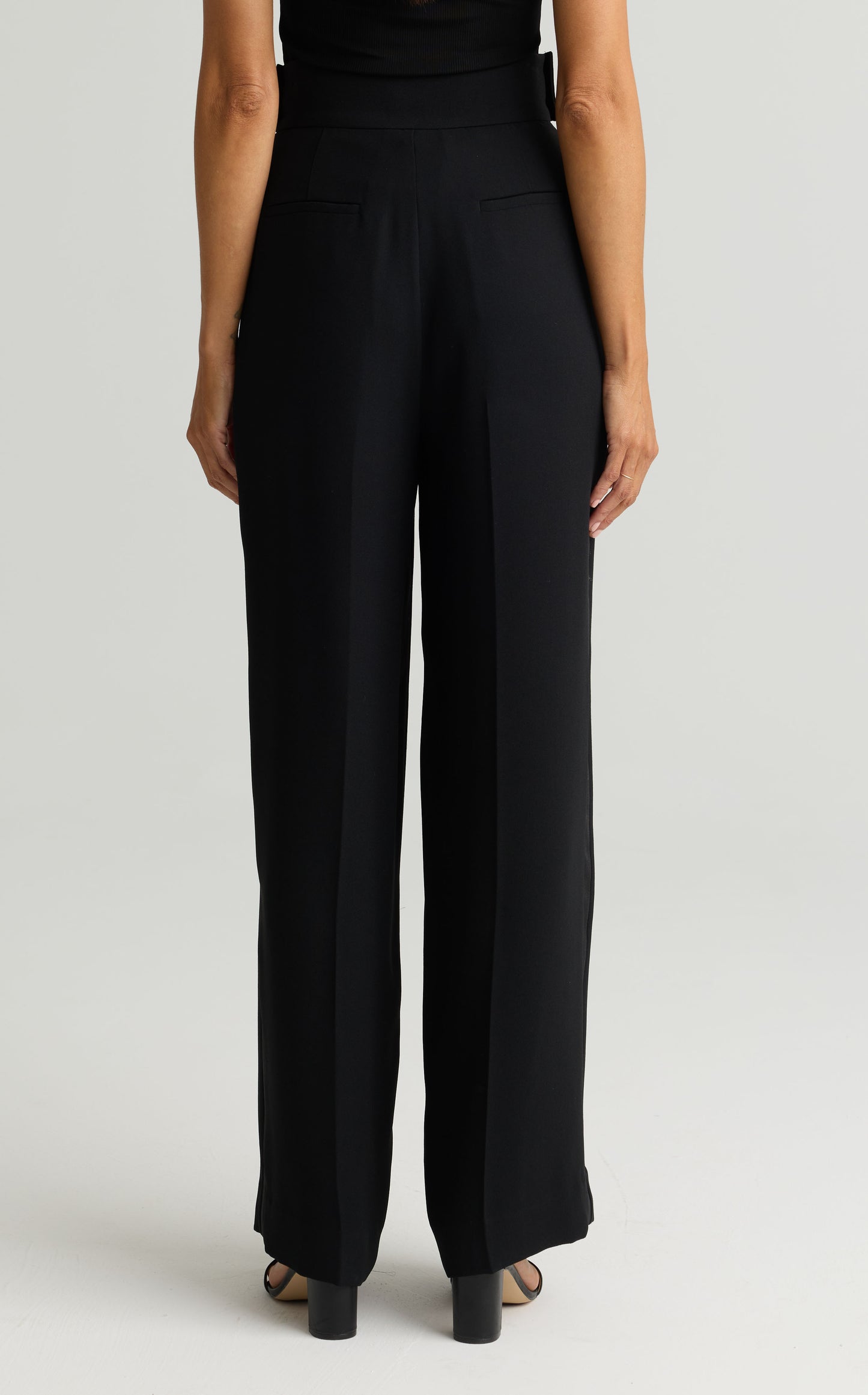 Satin Back Crepe Pant - Black