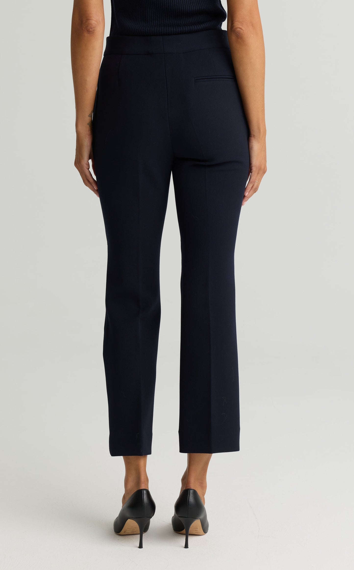 Karla in Stretch Crepe Suiting Pant