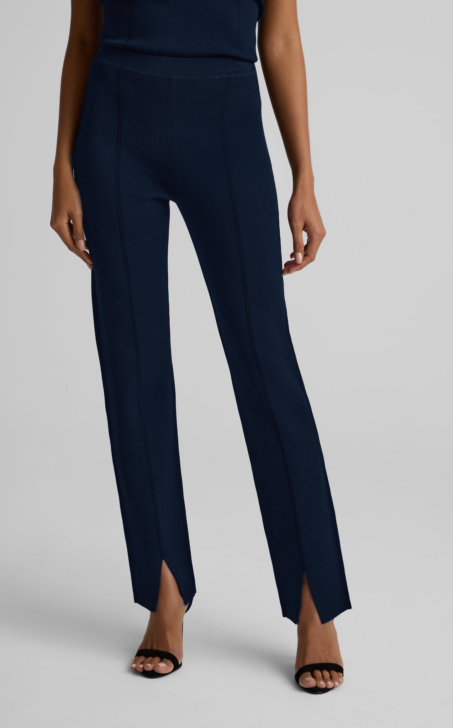 Dani Pant In Santa Roma Knit