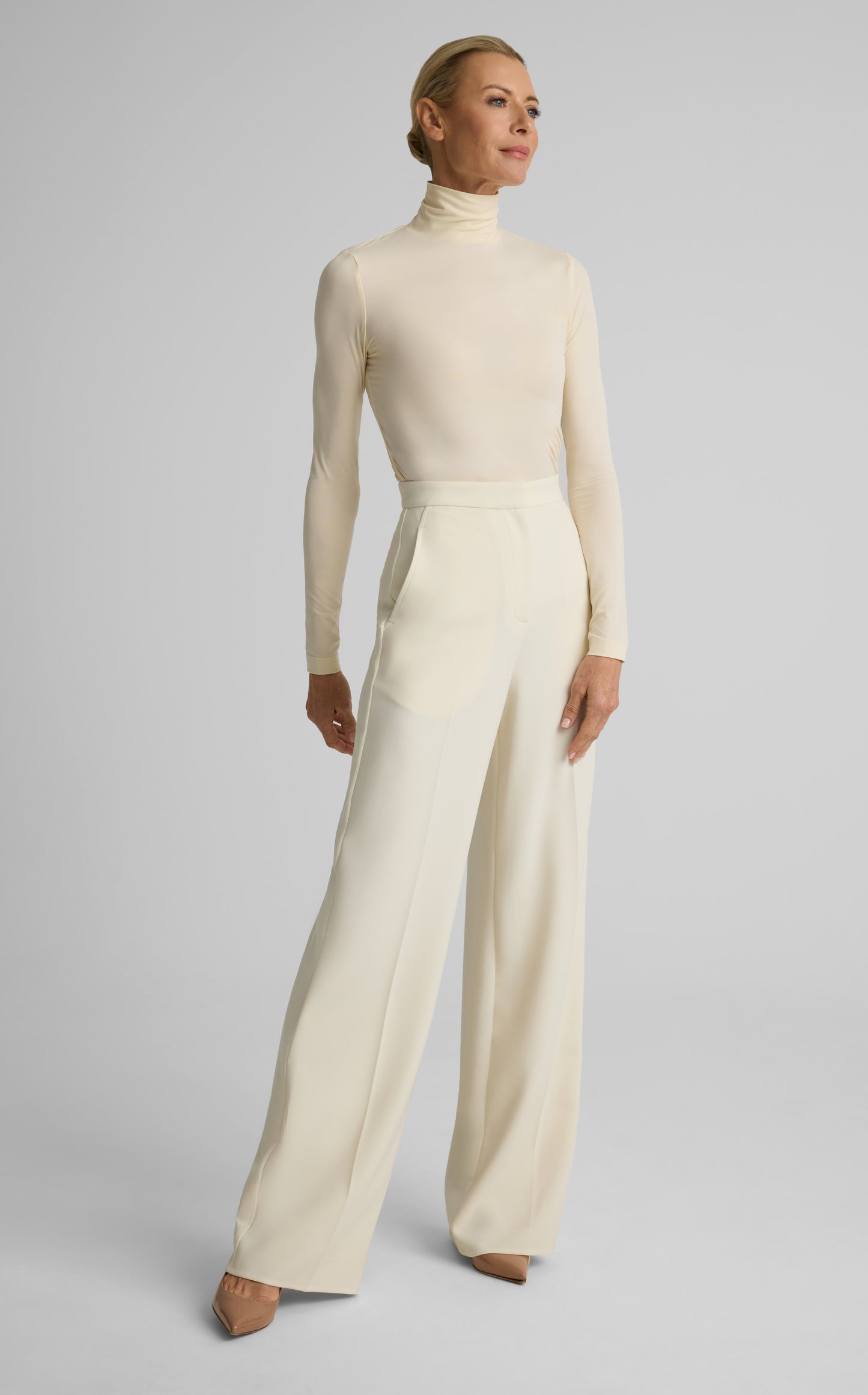 Maddie Pant In Soft Stretch Suiting
