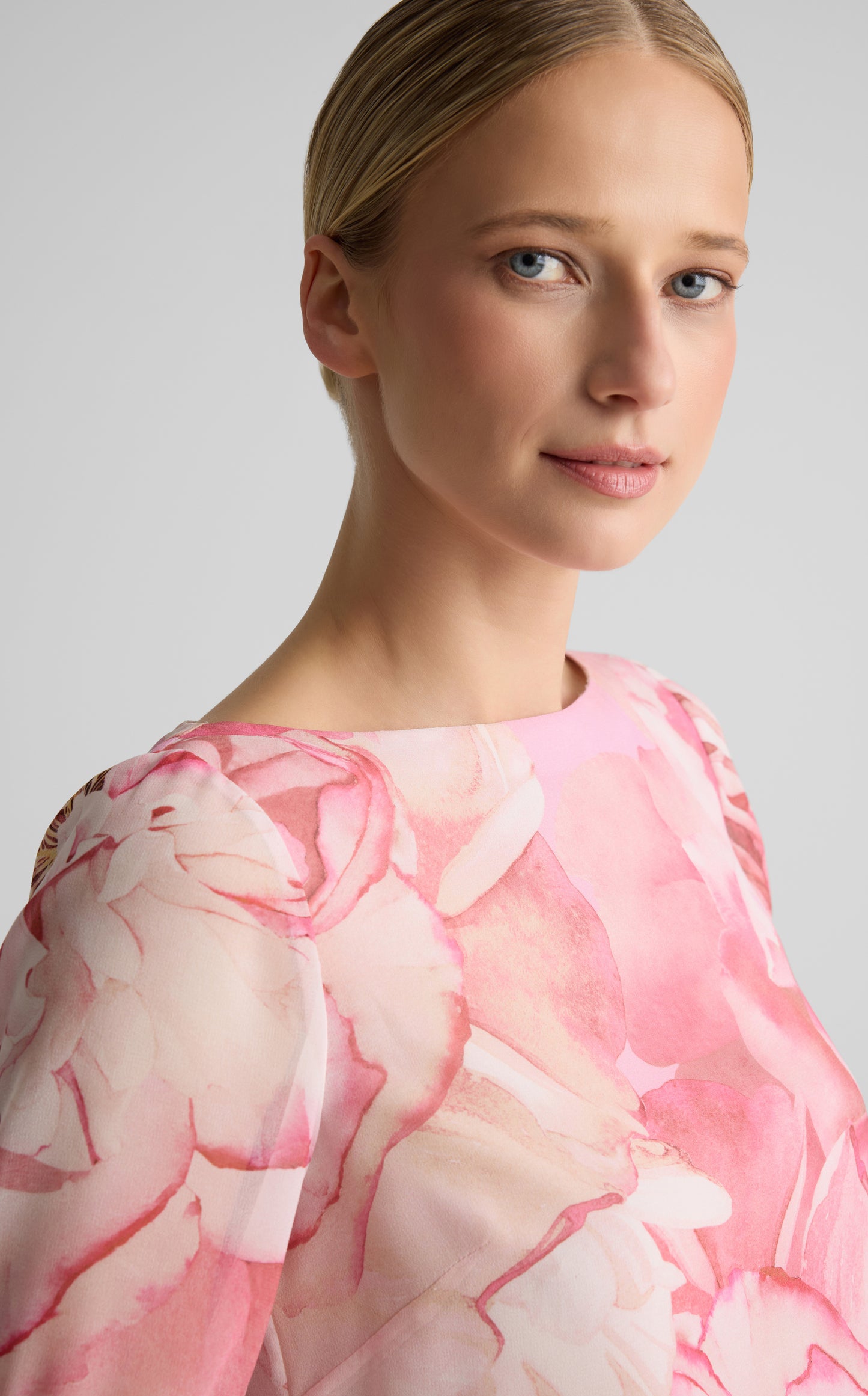Monique Top In Le Jardin Print Georgette