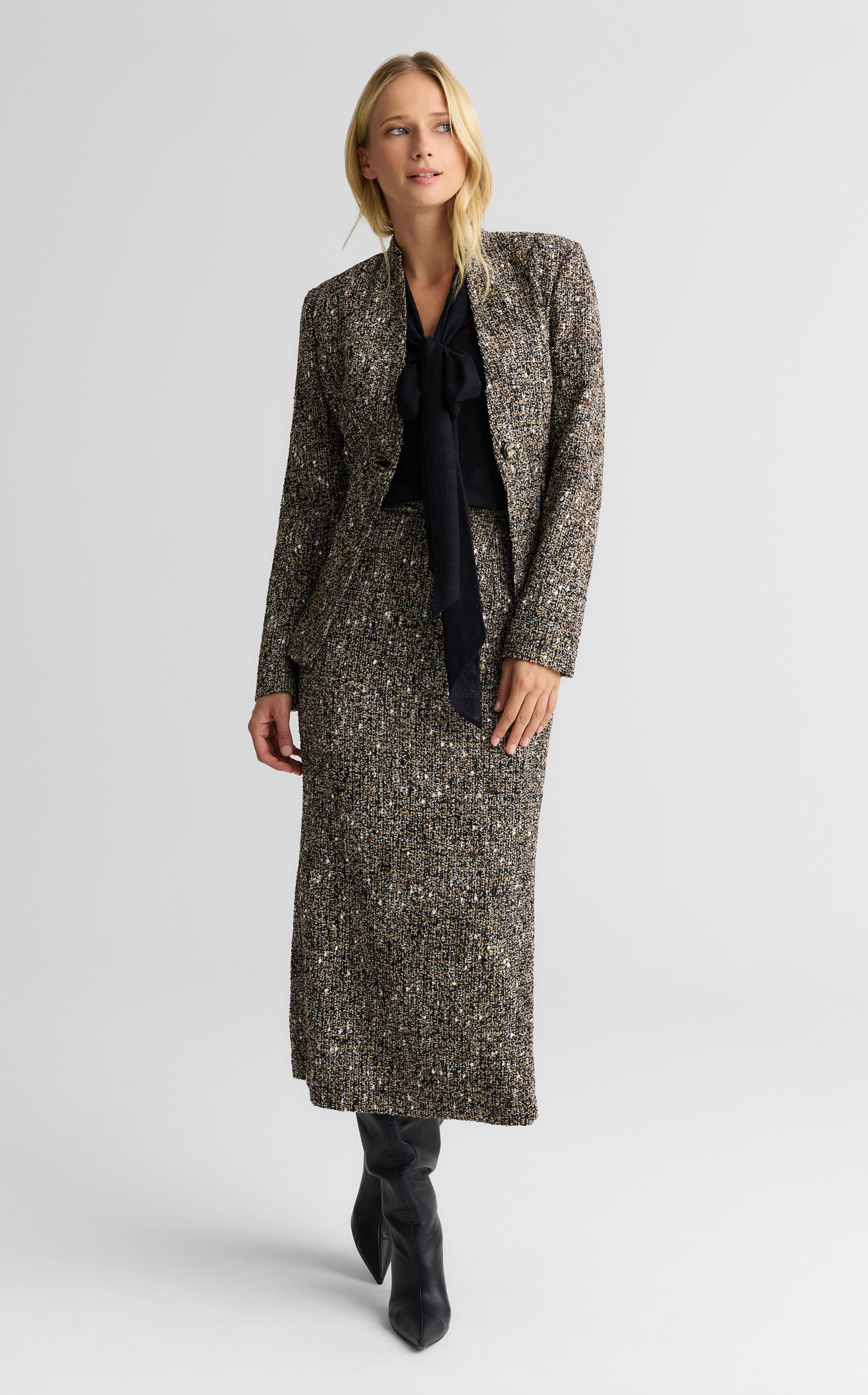 Margot Skirt In Kensington Tweed – St. John Knits