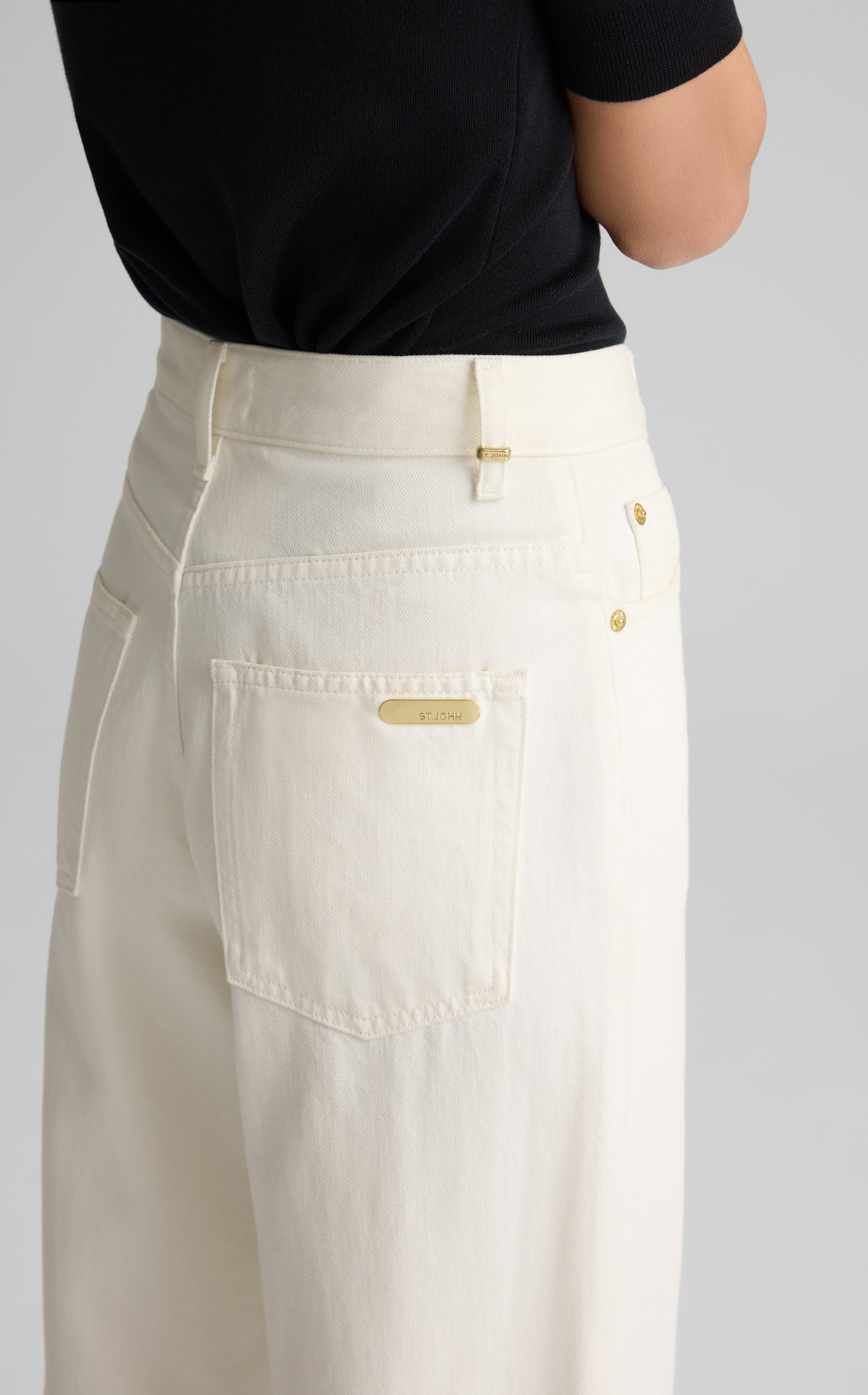 Paseo Jean – St. John Knits