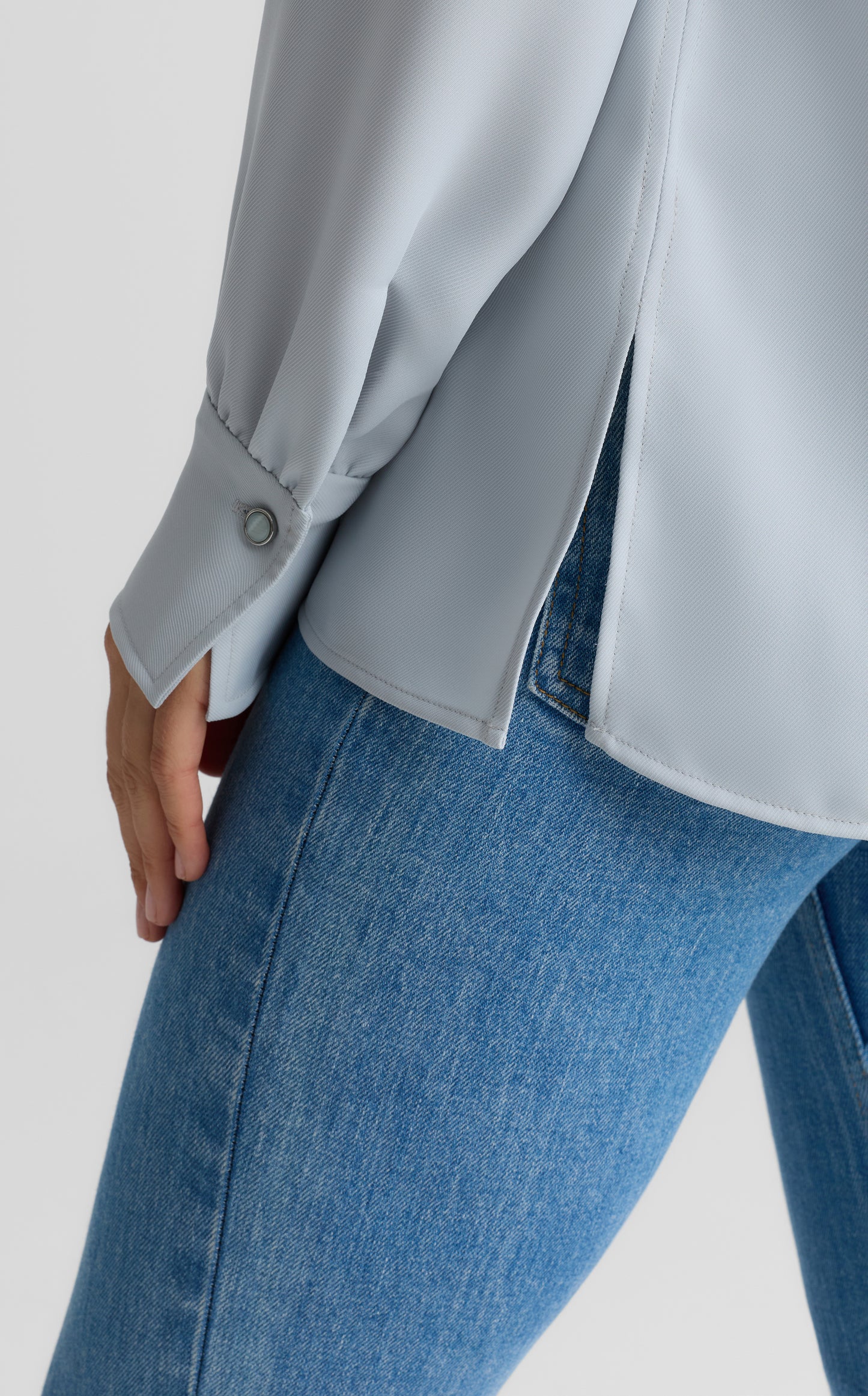 Yara Blouse In Lightweight Twill