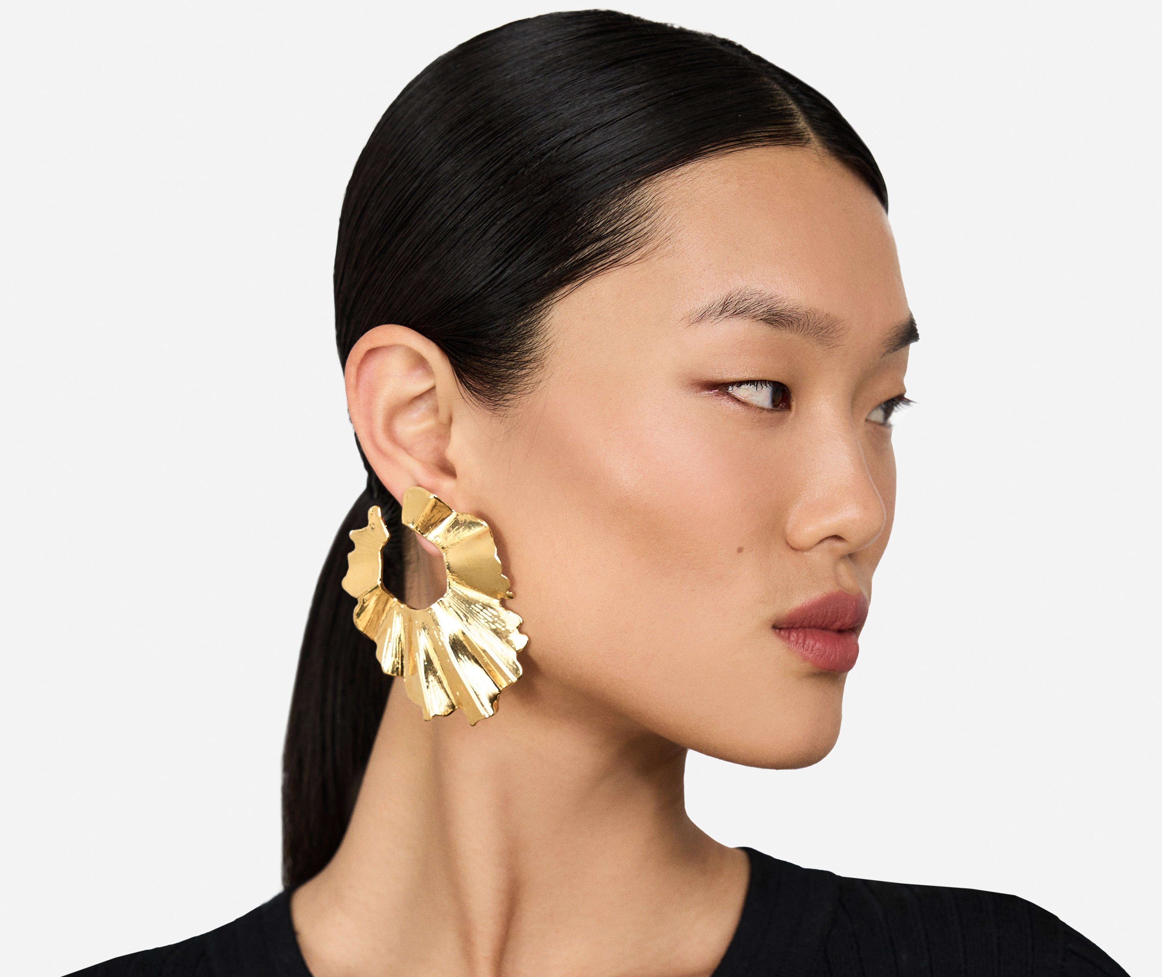 Christina Caruso Palm Leaf Earring – St. John Knits