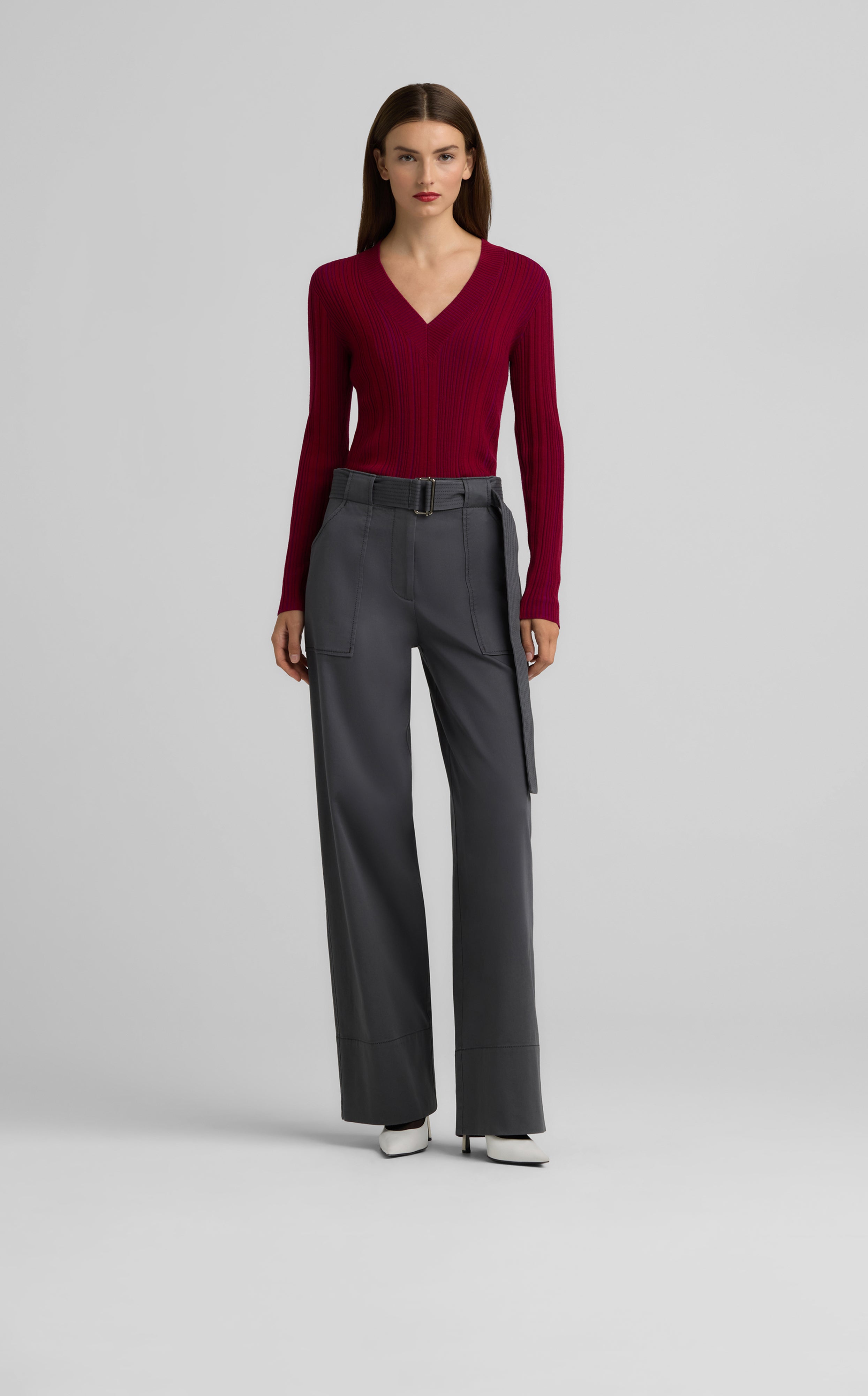 Plaited Rib V-Neck Sweater – St. John Knits