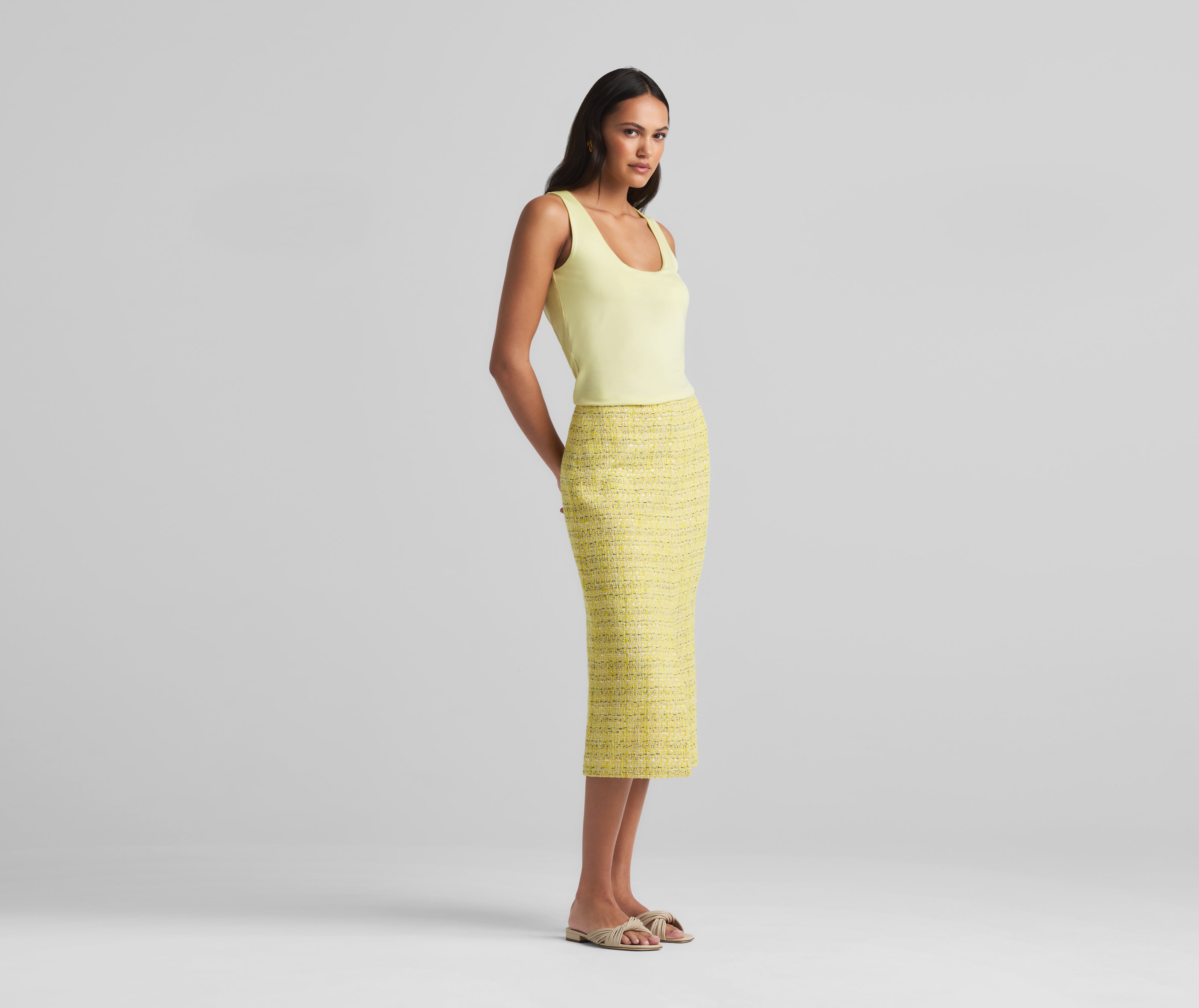 Lightweight Lurex Tweed Skirt – St. John Knits